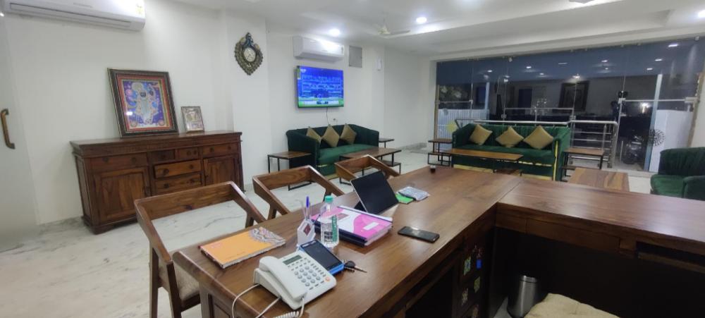 hotel suryavanshi palace