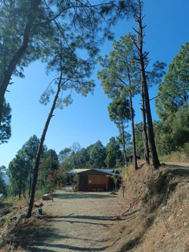 11 gaon mudhouse homestay