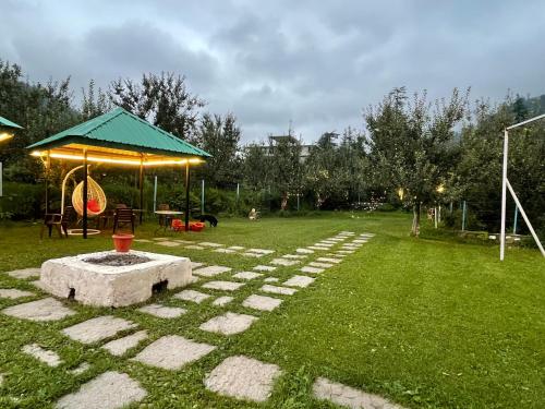 celebriti inn by london vista hotels old manali