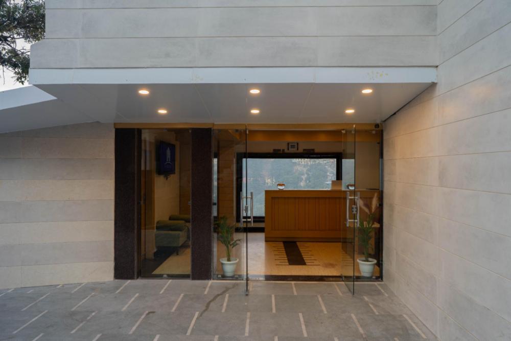 perfectstayz premium mall road