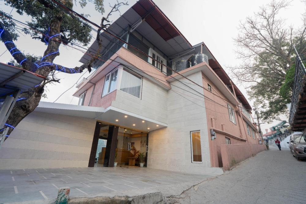 perfectstayz premium mall road