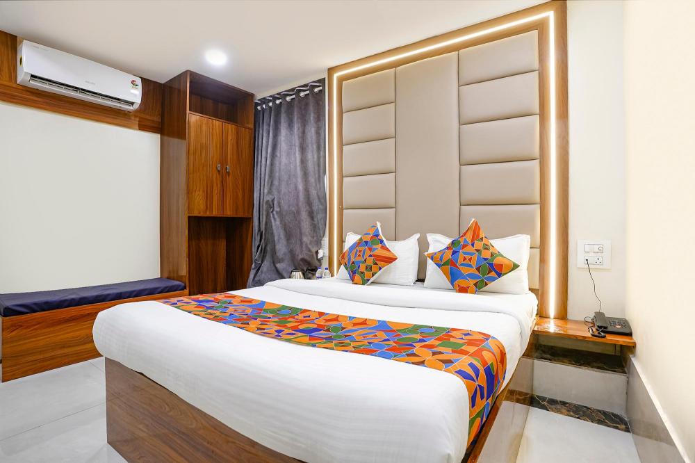 hotel eldoria palace