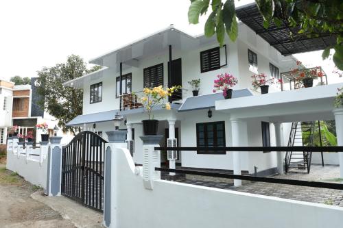 bougainvillea homestay