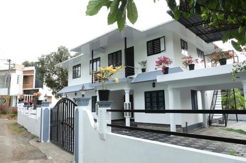 bougainvillea homestay