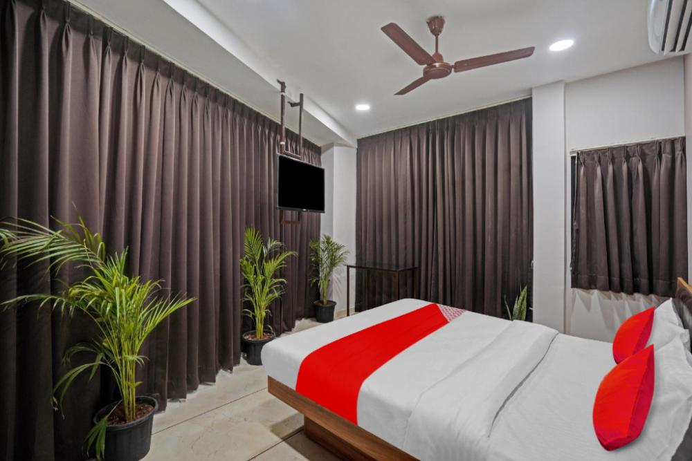 hotel sukoon best luxurious hotel rooms in surat city center