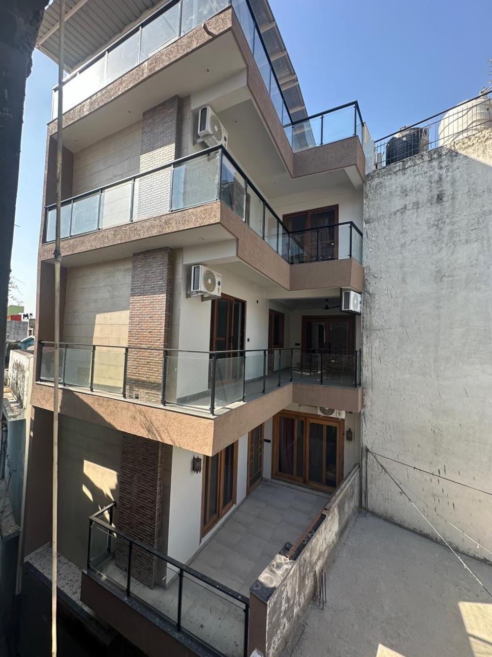 yes hotel by the ganges