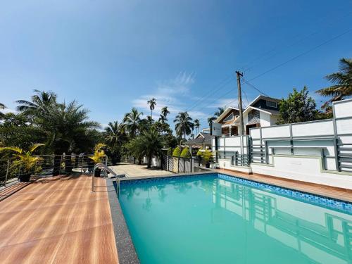 crystal winter arcade