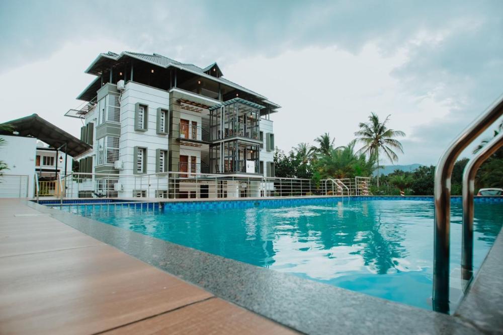 crystal winter arcade