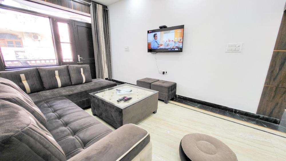 vacationbuddy 3 br home paschim vihar jwala heri