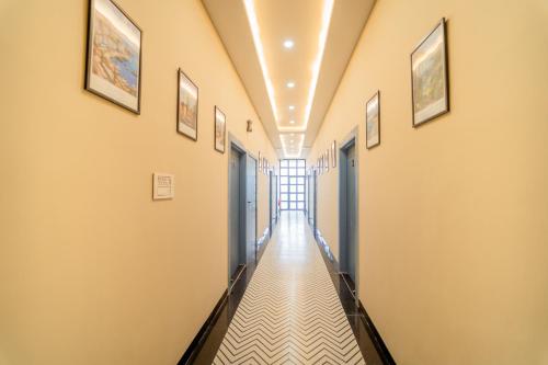 palm hotel mansarovar