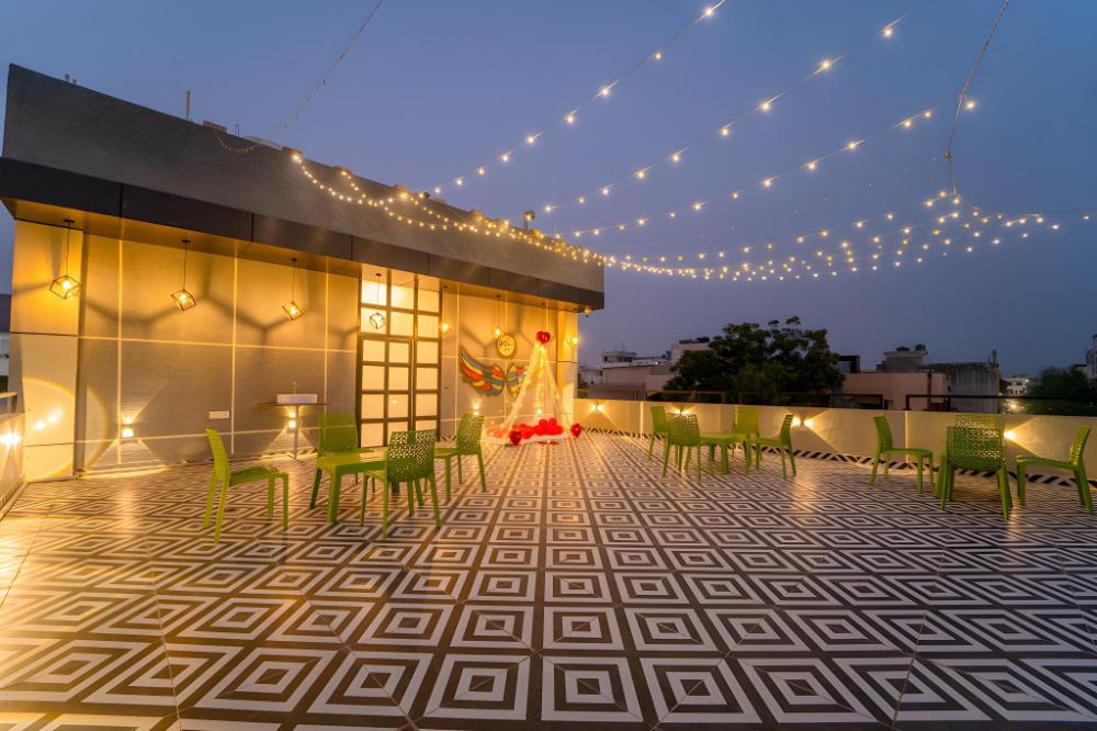 palm hotel mansarovar