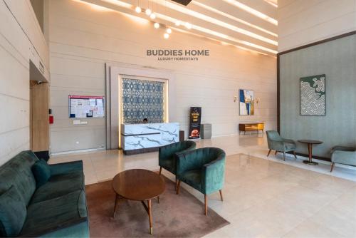 jacuzzi and big screen by buddies home