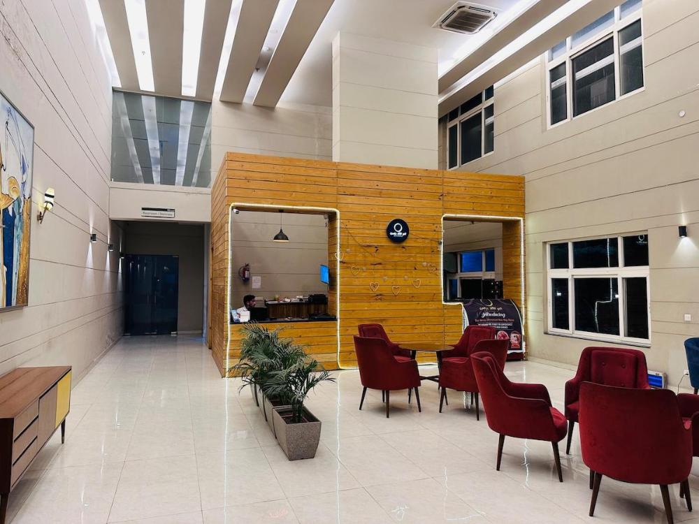 jacuzzi and big screen by buddies home