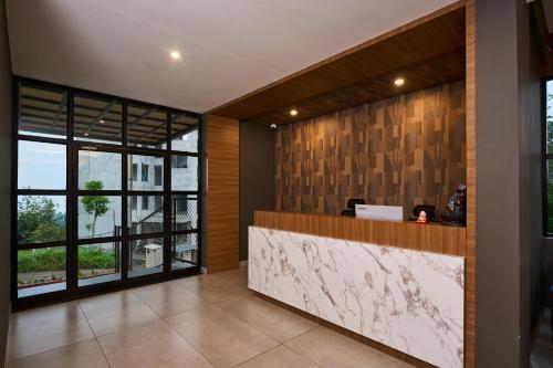 velvet clouds munnar