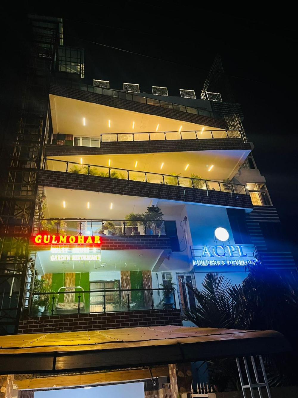 gulmohar guest house