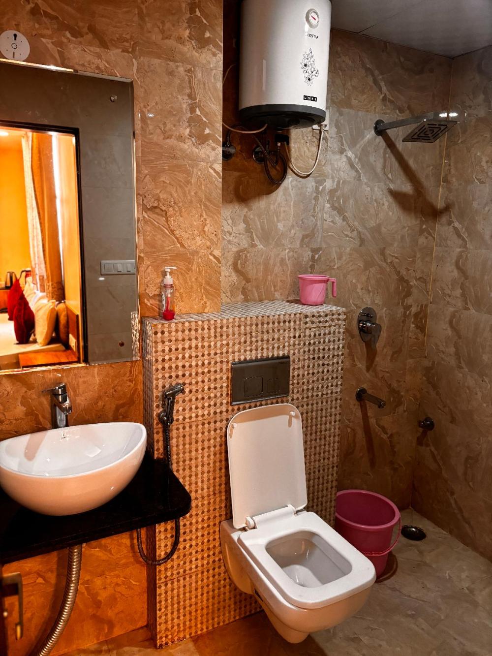 hotel gulabi nagri malviya nagar jaipur