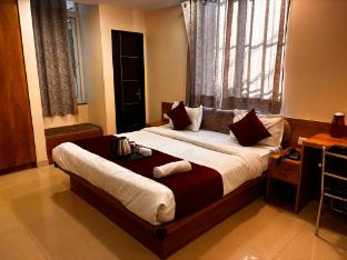 hotel gulabi nagri malviya nagar jaipur