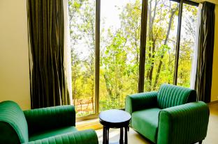 the zims luxor resort