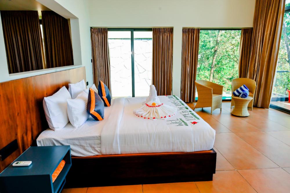 the zims luxor resort