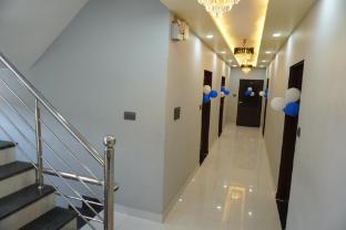 hotel hanumat palace