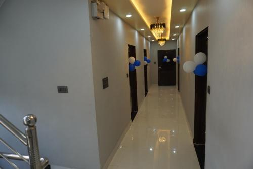 hotel hanumat palace