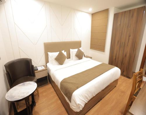 hotel royal galaxy blest park