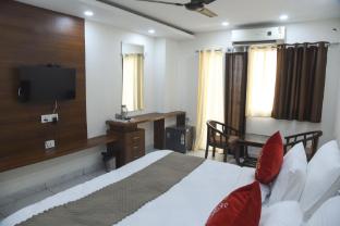 hotel om regency