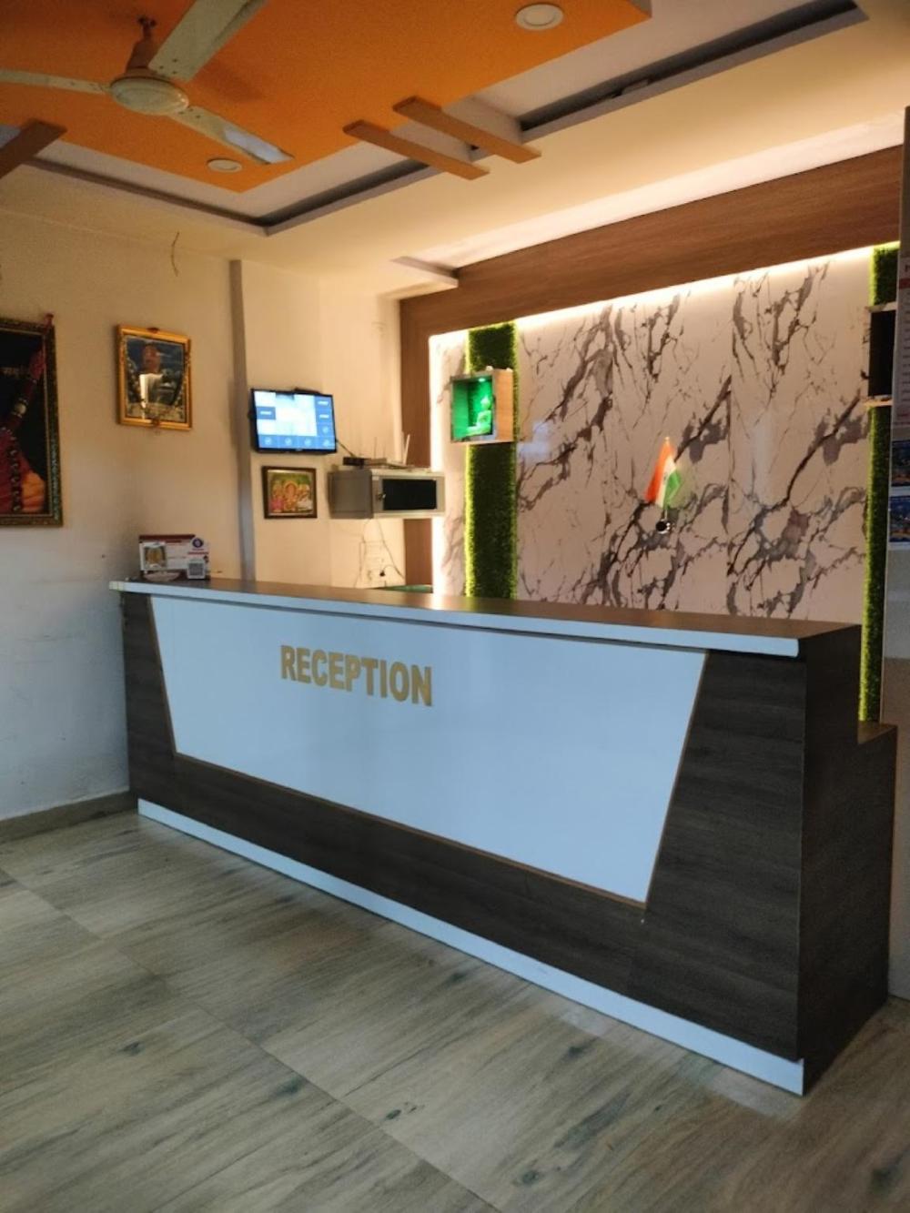 hotel sai santosh shirdi