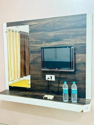 hotel sai santosh shirdi