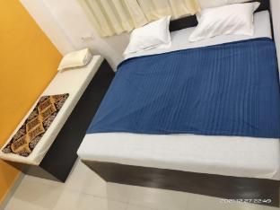 hotel sai santosh shirdi