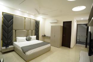 hotel ovel hotel ludhiyana