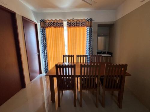 luxe oasis palmgrove oppo lulu mall trivandrum