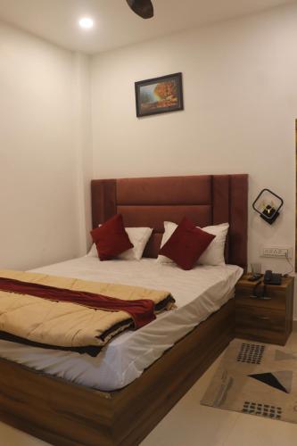 hotel maurya inn