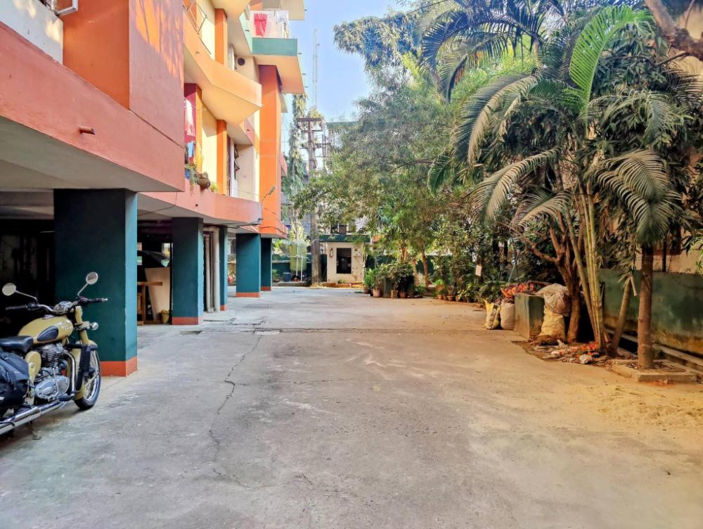 cozy guwahati apartment with city and mountain views