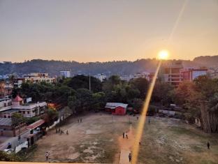 cozy guwahati apartment with city and mountain views