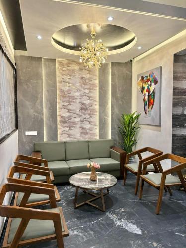 the grand imperial pune