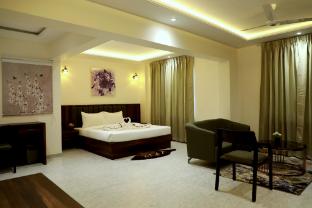 the grand imperial pune