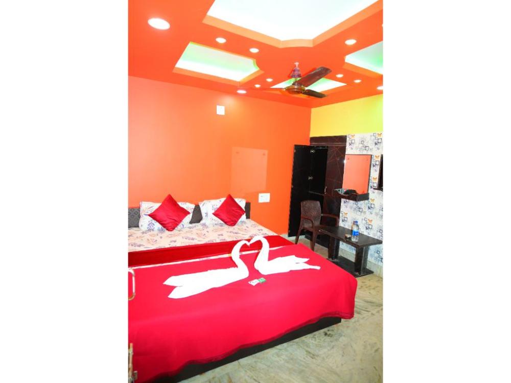 dhamstay hotel ashok royal near beach puri