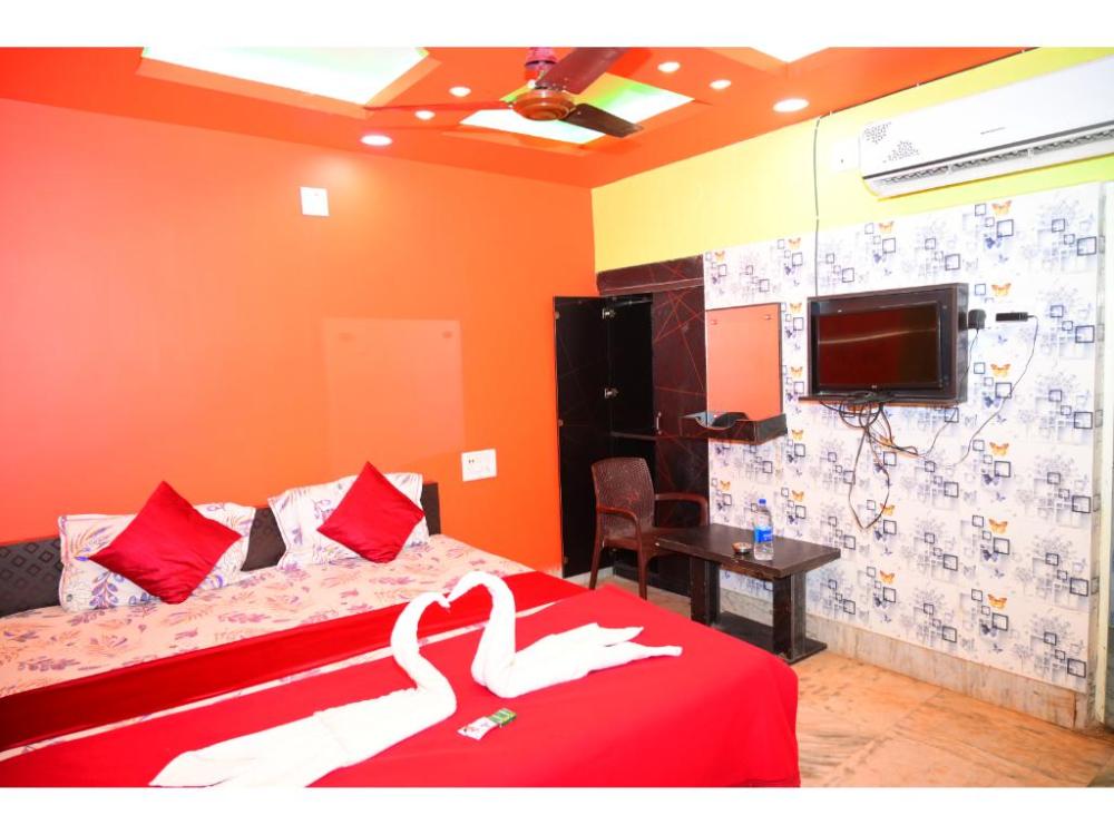 dhamstay hotel ashok royal near beach puri