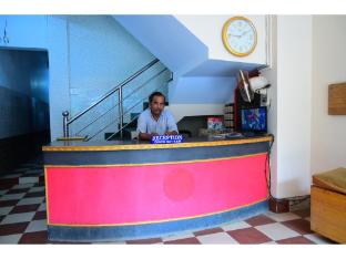 dhamstay hotel star lodge near beach puri