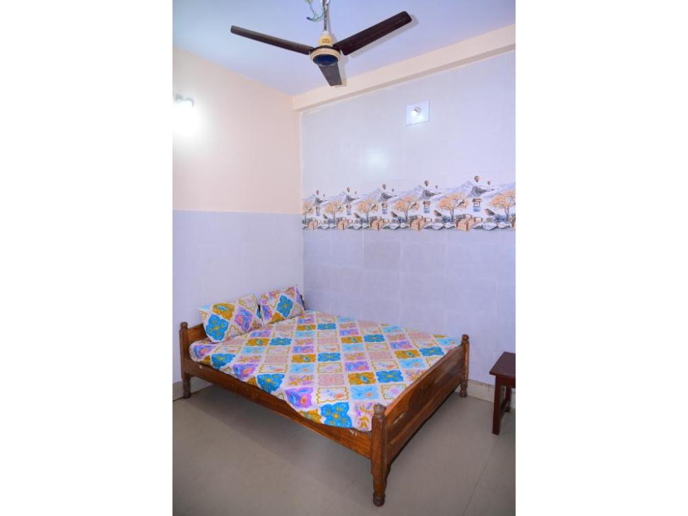 dhamstay hotel star lodge near beach puri