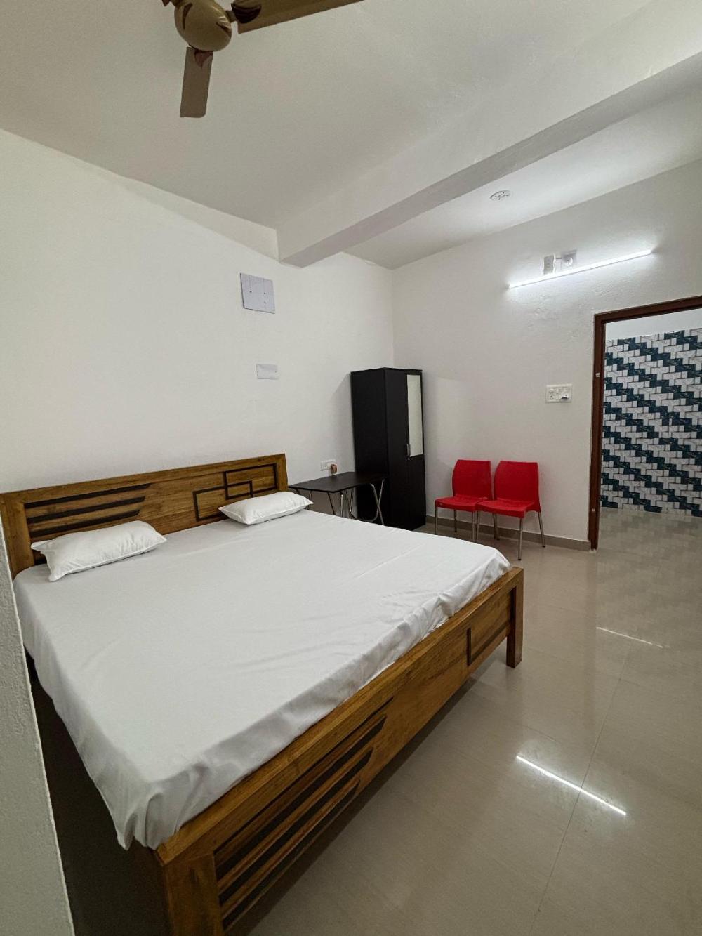 nandighosh lagoon guest house