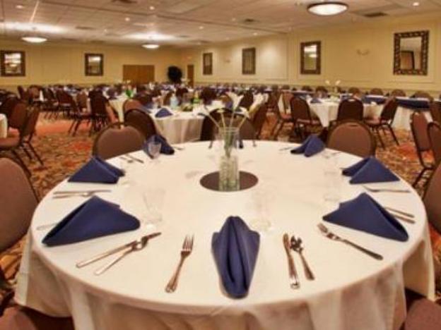holiday inn express hotel and suites beatrice by ihg