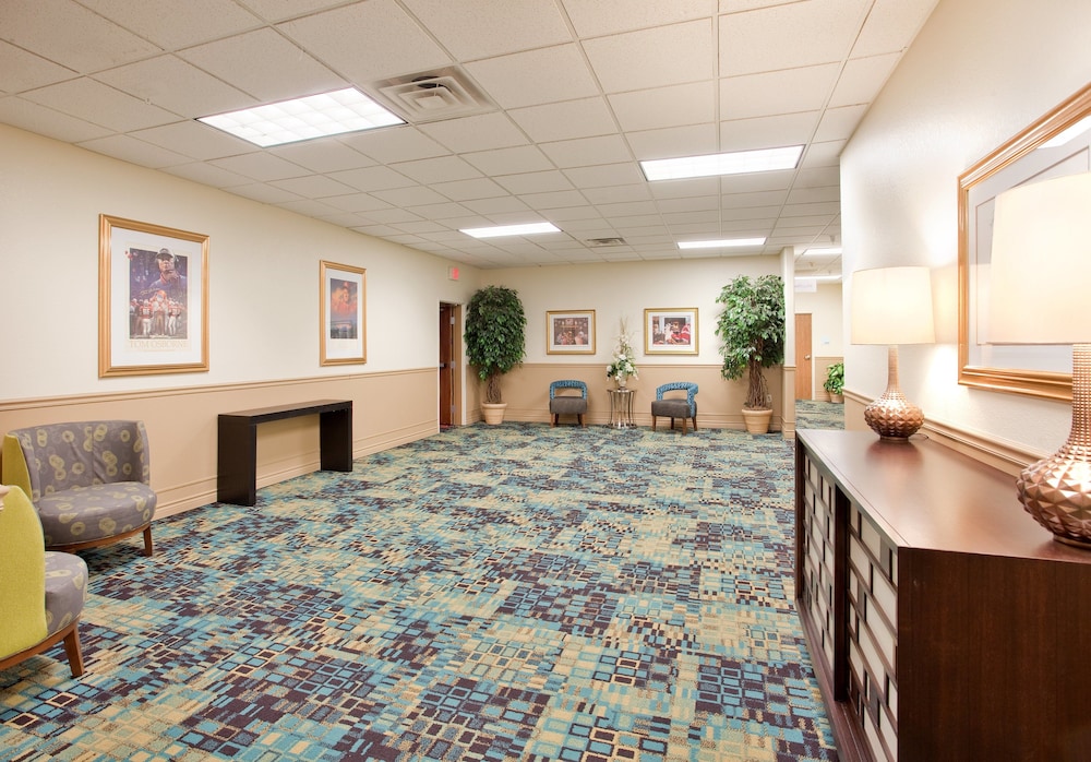 holiday inn express hotel and suites beatrice by ihg