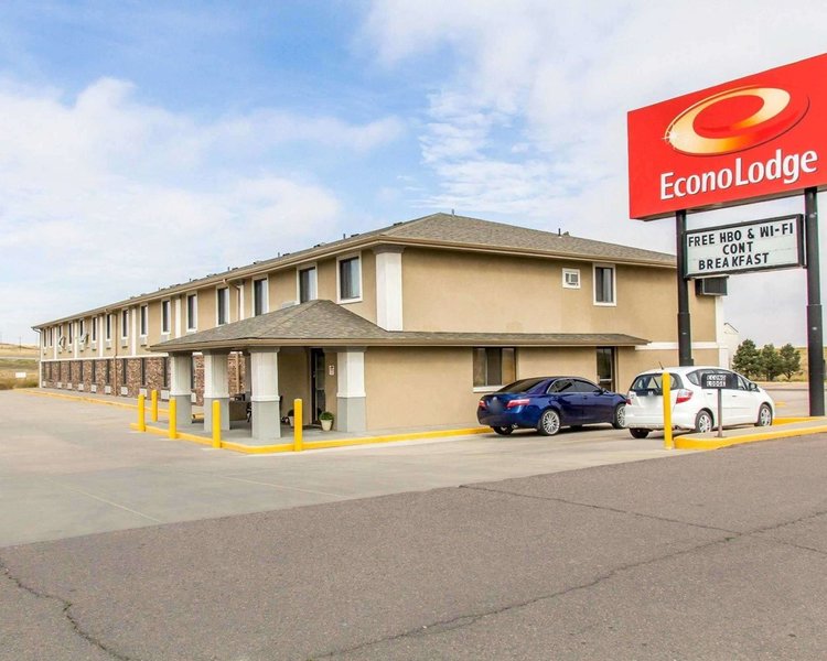 econo lodge limon area