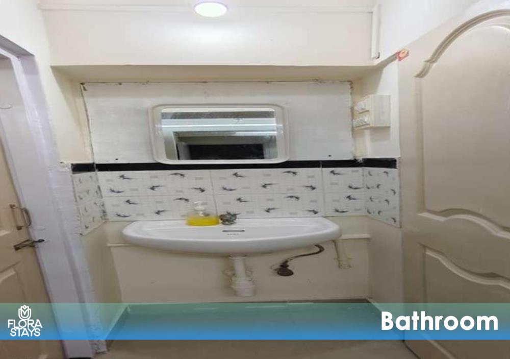 1br apartment in lower parel