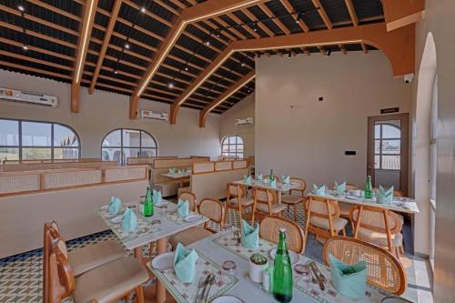 villa euphoria resort at statue of unity