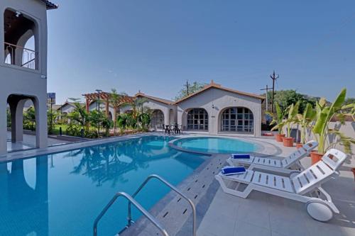 villa euphoria resort at statue of unity