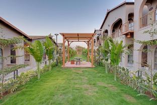 villa euphoria resort at statue of unity