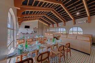 villa euphoria resort at statue of unity